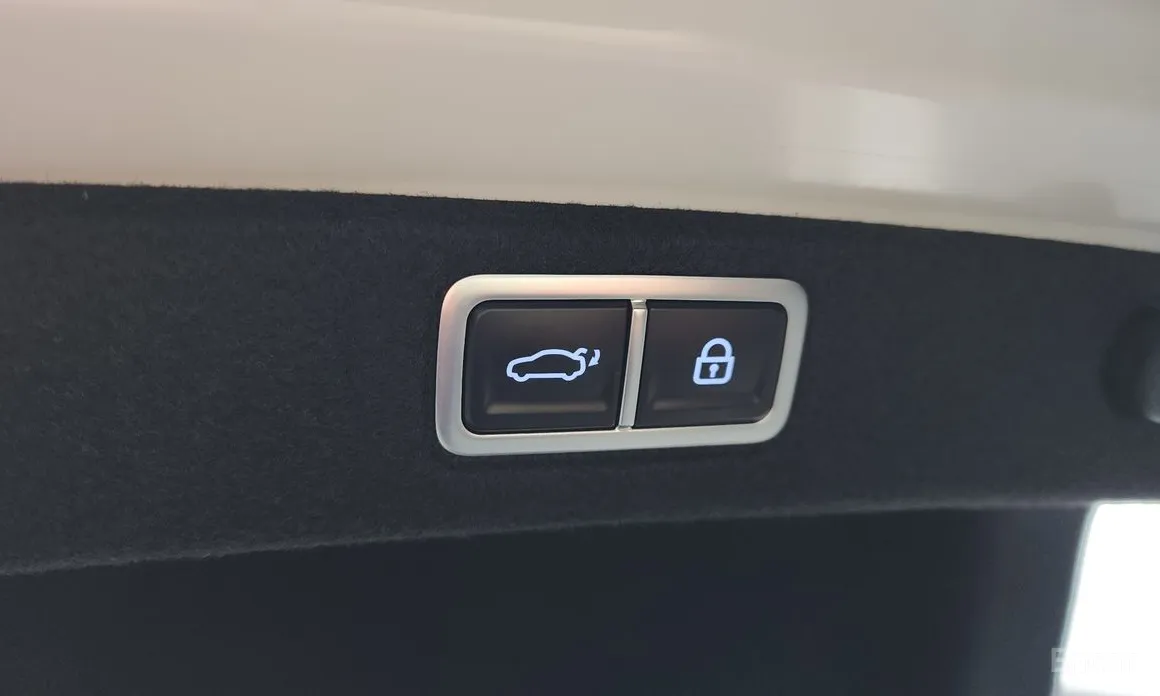 Hyundai Grandeur 2022 Honors