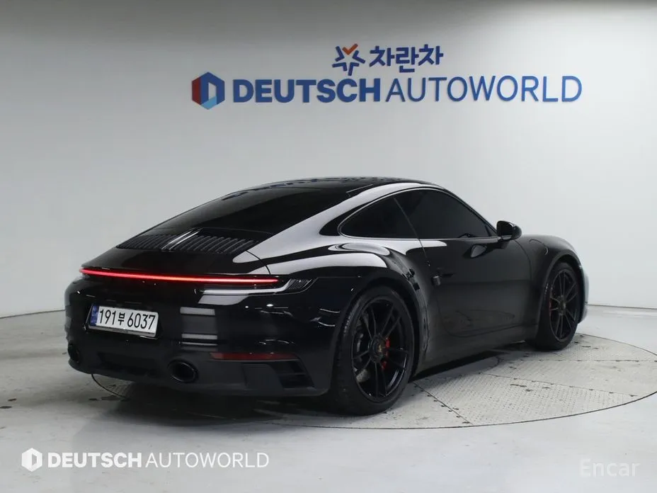 Porsche 911 2019 Carrera GTS