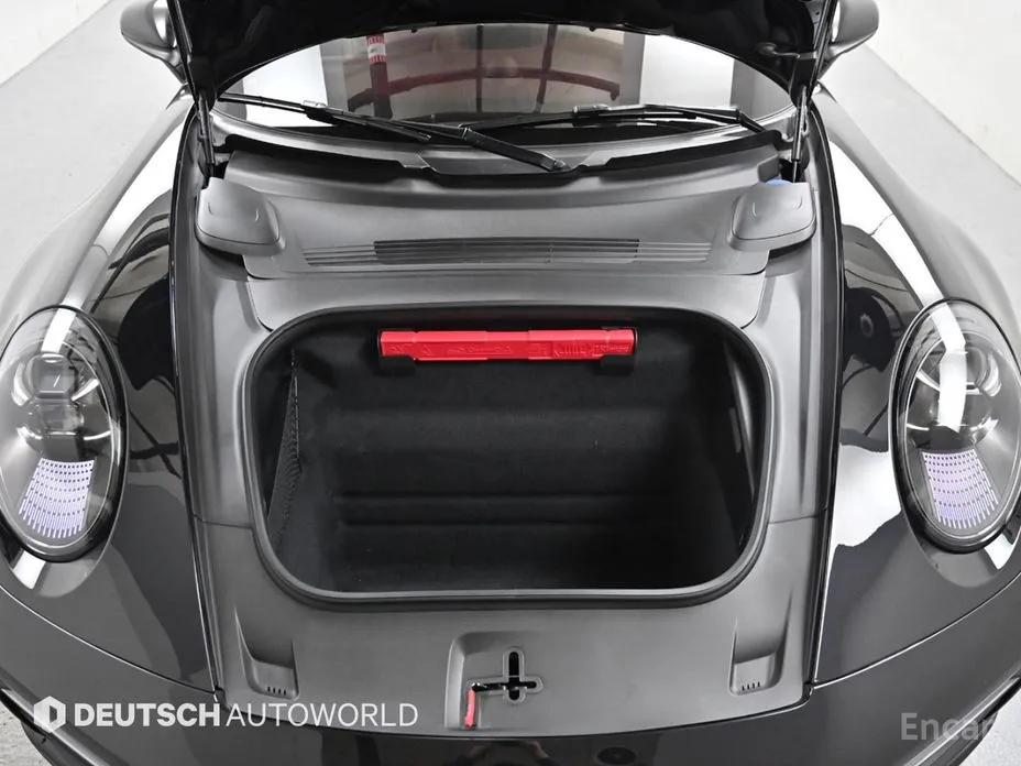 Porsche 911 2019 Carrera GTS