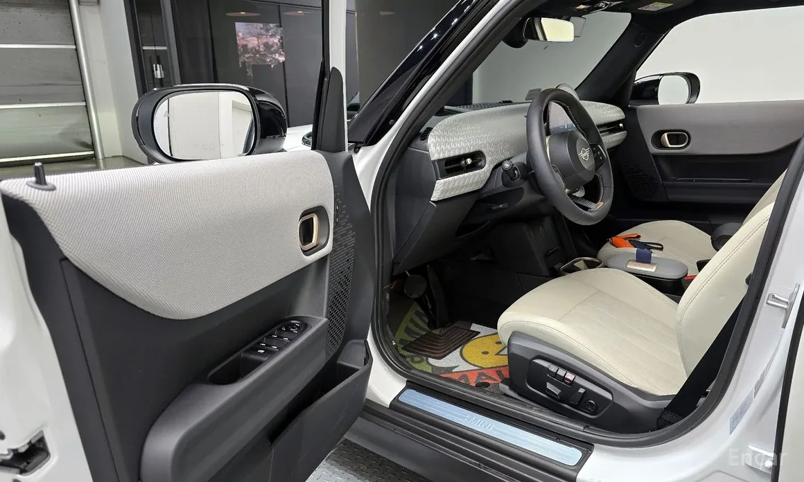 Mini Cooper 2024 5 Door Favoured