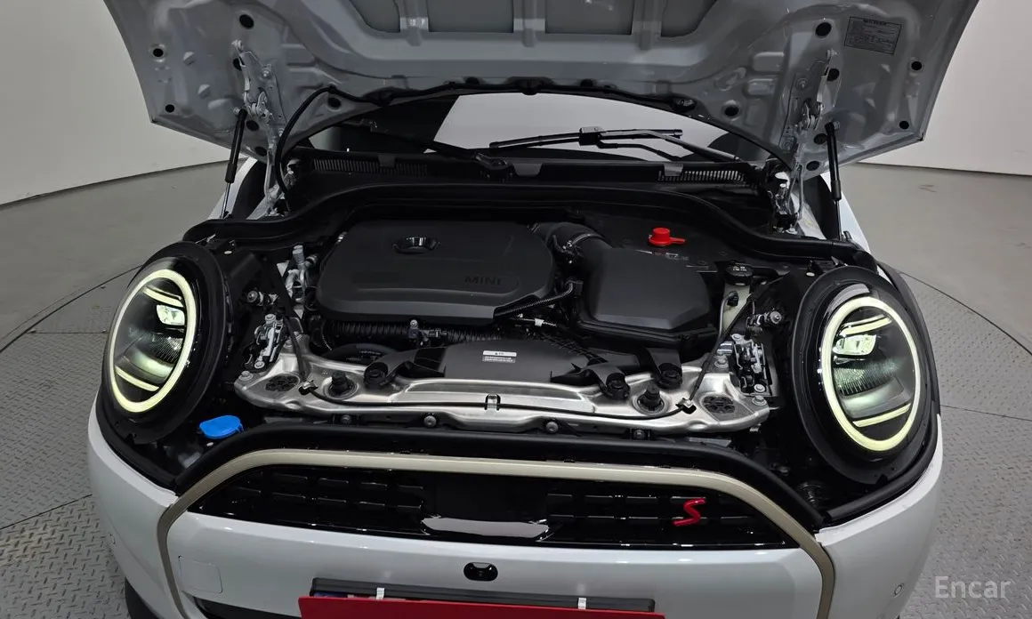 Mini Cooper 2024 5 Door Favoured