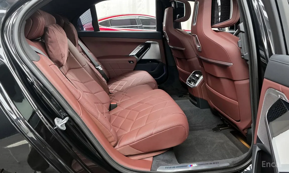 BMW 7 Series 2022 740d xDrive M Sport