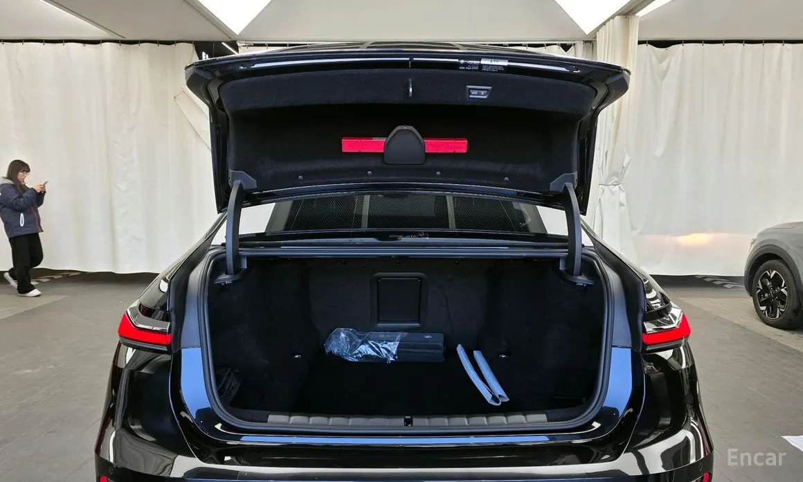 BMW 7 Series 2022 740d xDrive M Sport