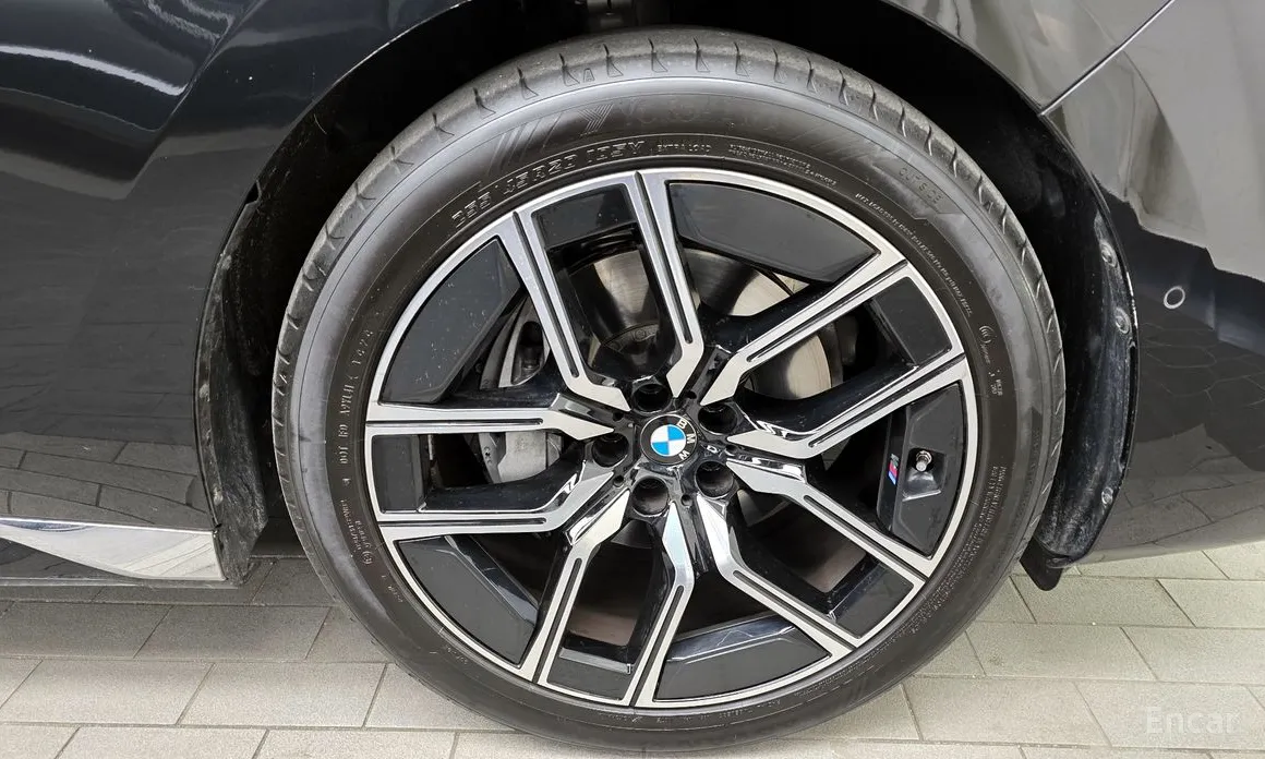 BMW 7 Series 2022 740d xDrive M Sport