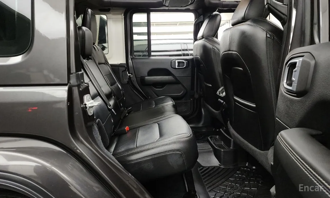 Jeep Wrangler 2018 2.0 Overland Power Top 4Door