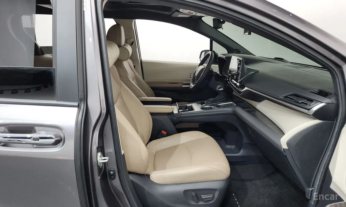 Toyota Sienna 2020 2.5 Hybrid 2WD