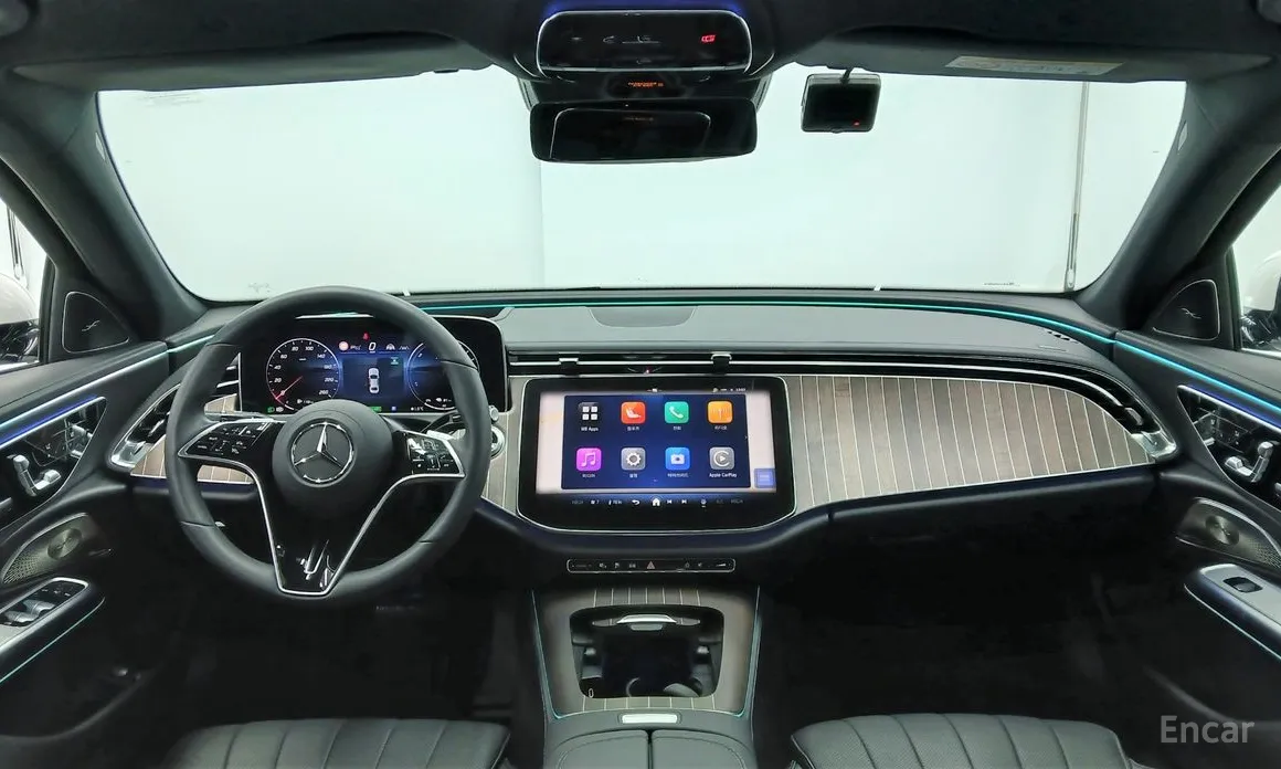 Mercedes-Benz E-Class 2024 E350e 4MATIC