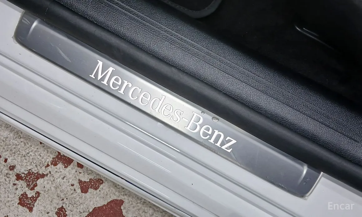 Mercedes-Benz E-Class 2024 E350e 4MATIC