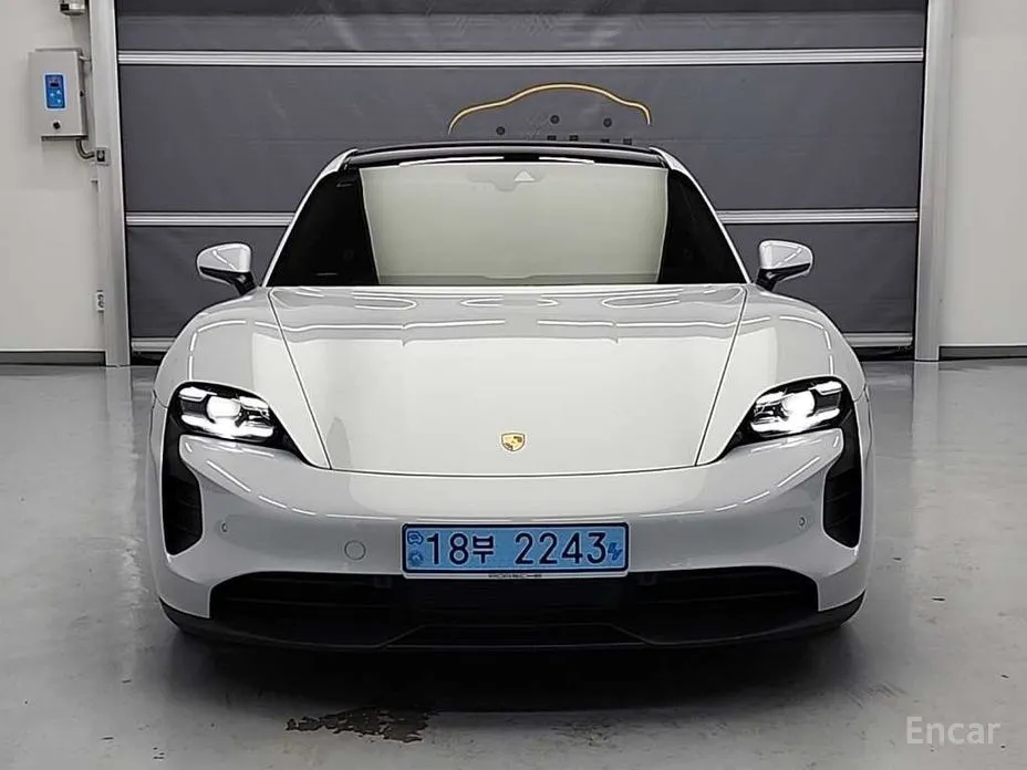 Porsche Taycan 2020 GTS