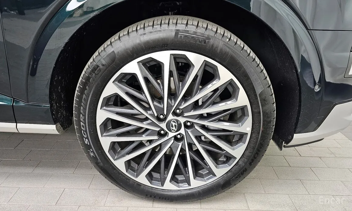 Hyundai Palisade 2025 Gasoline 2.5T 4WD 7-Seater