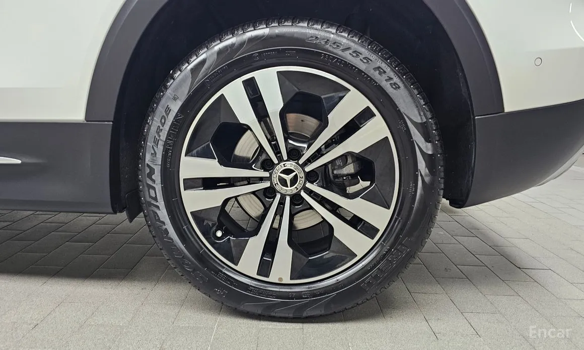 Mercedes-Benz GLB-Class 2020 GLB200 d