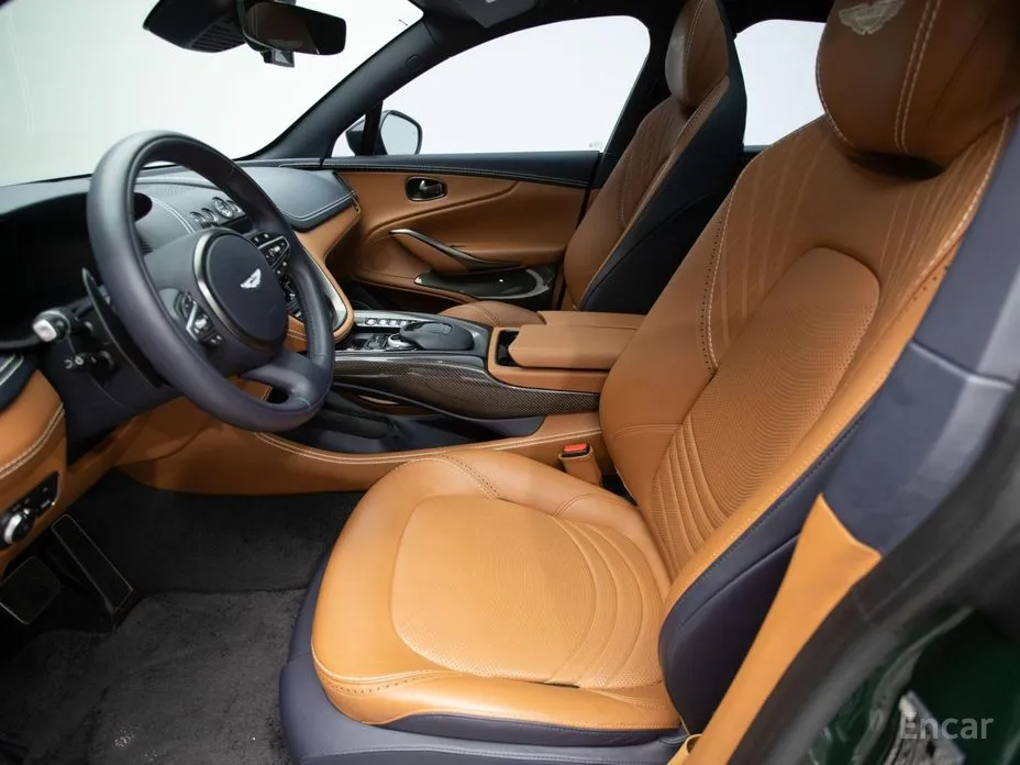 Aston Martin DBX 2020 4.0 V8