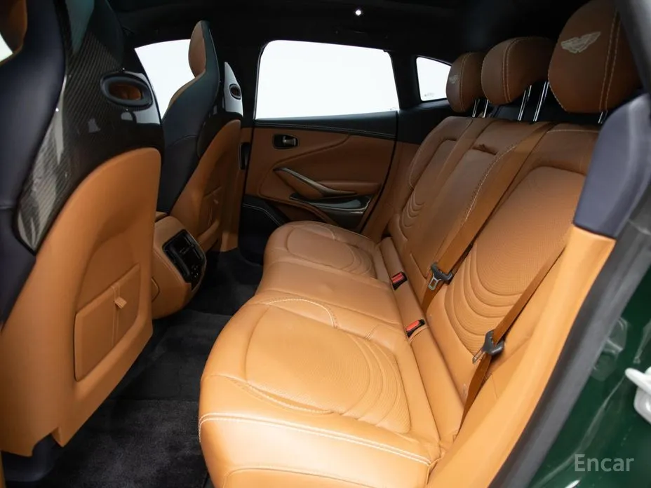 Aston Martin DBX 2020 4.0 V8