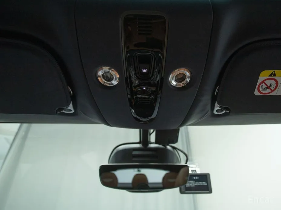 Aston Martin DBX 2020 4.0 V8