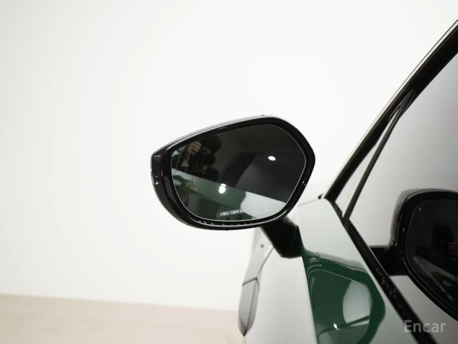 Aston Martin DBX 2020 4.0 V8