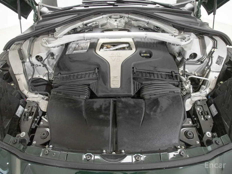 Aston Martin DBX 2020 4.0 V8