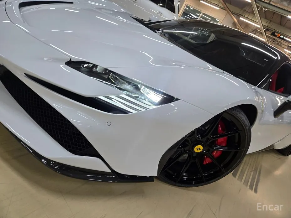 Ferrari SF90 2021 4.0