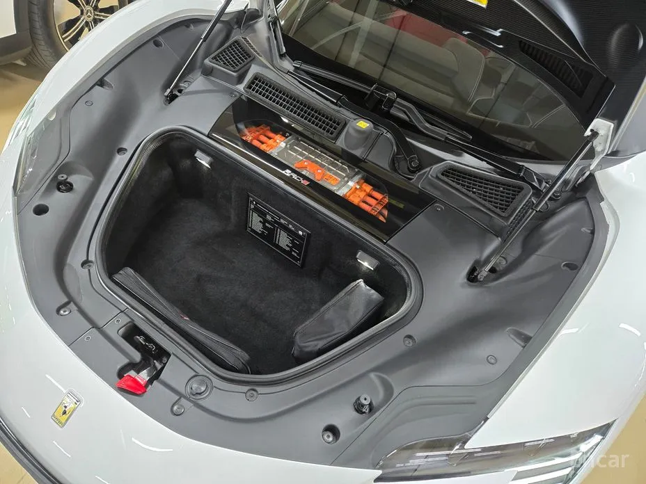 Ferrari SF90 2021 4.0