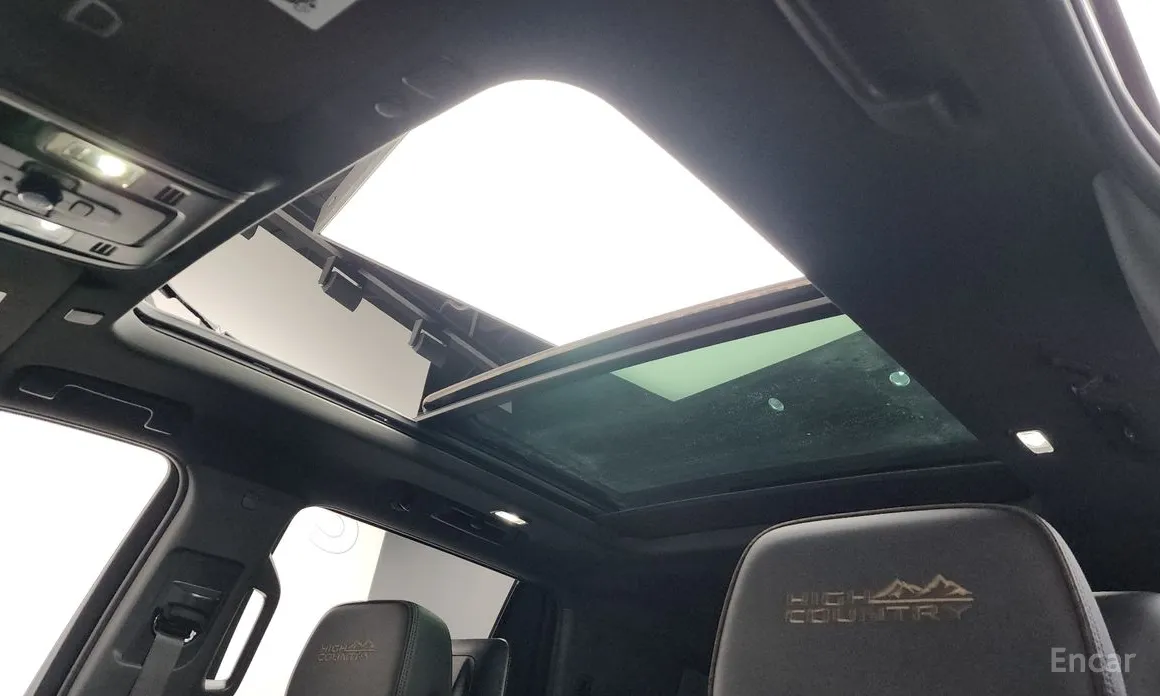 Chevrolet Tahoe 2022 6.2 Dark Knight 4WD