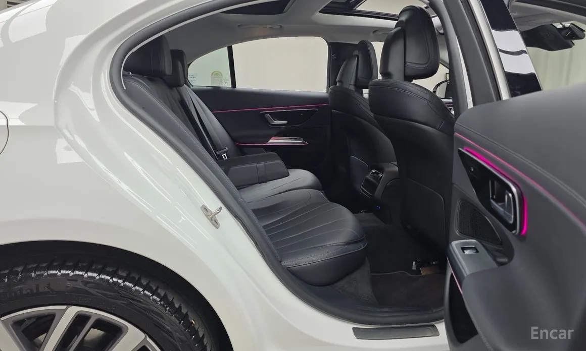 Mercedes-Benz E-Class 2024 E220d 4MATIC Exclusive