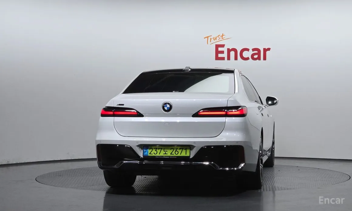 BMW 7 Series 2022 740d xDrive M Sport