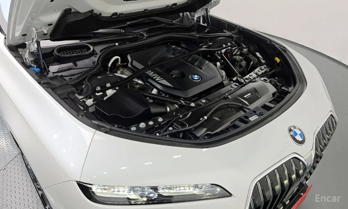 BMW 7 Series 2022 740d xDrive M Sport