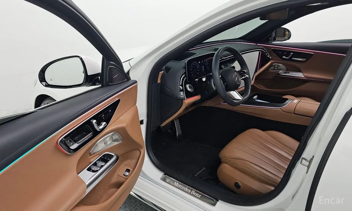 Mercedes-Benz E-Class 2024 E300 4MATIC AMG Line