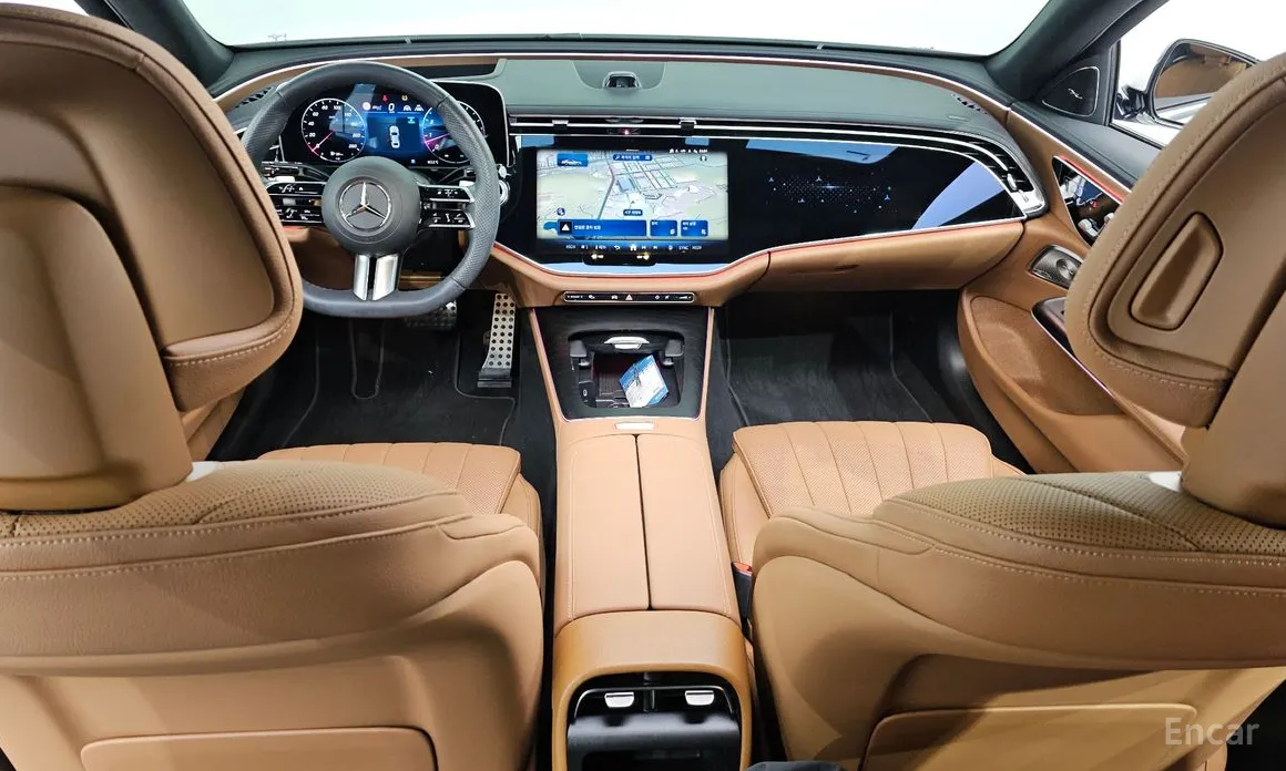 Mercedes-Benz E-Class 2024 E300 4MATIC AMG Line