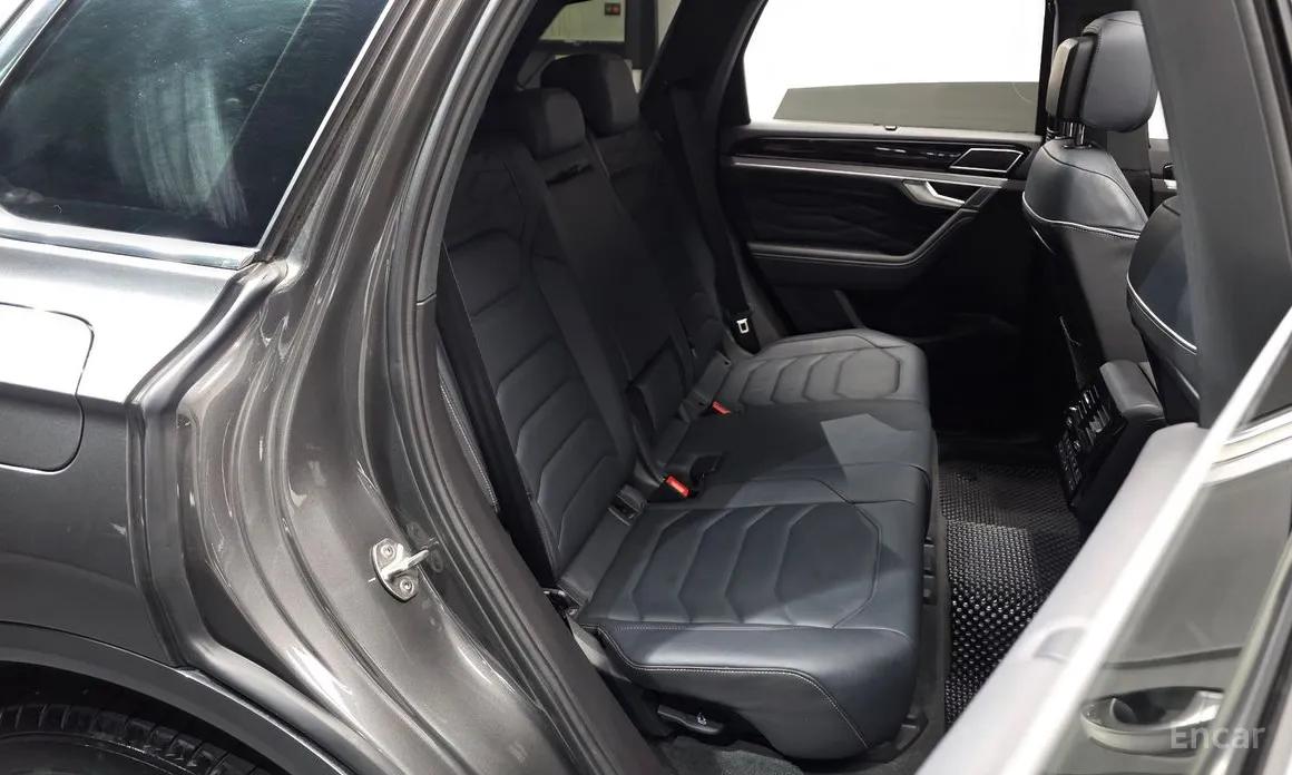 Volkswagen Touareg 2019 3.0 TDI R-Line