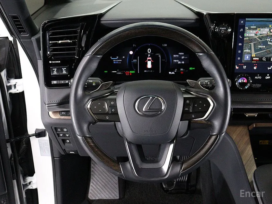 Lexus LM 2024 500h Executive