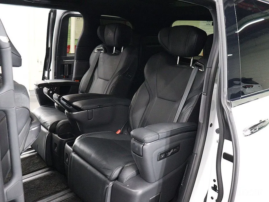 Lexus LM 2024 500h Executive