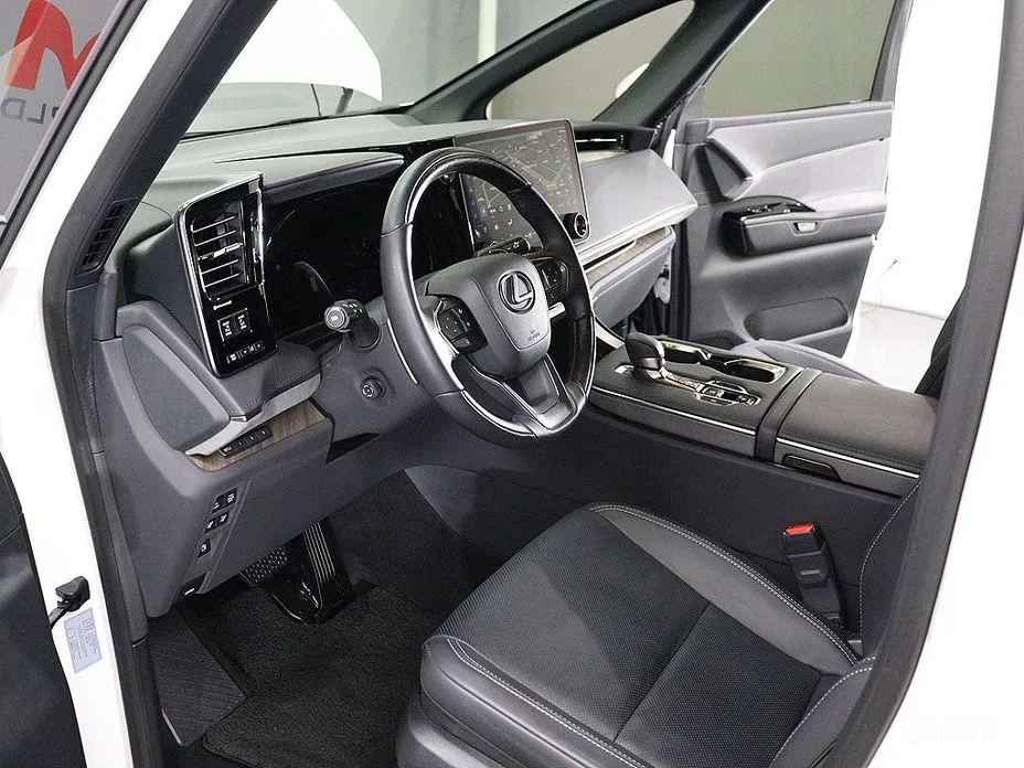 Lexus LM 2024 500h Executive