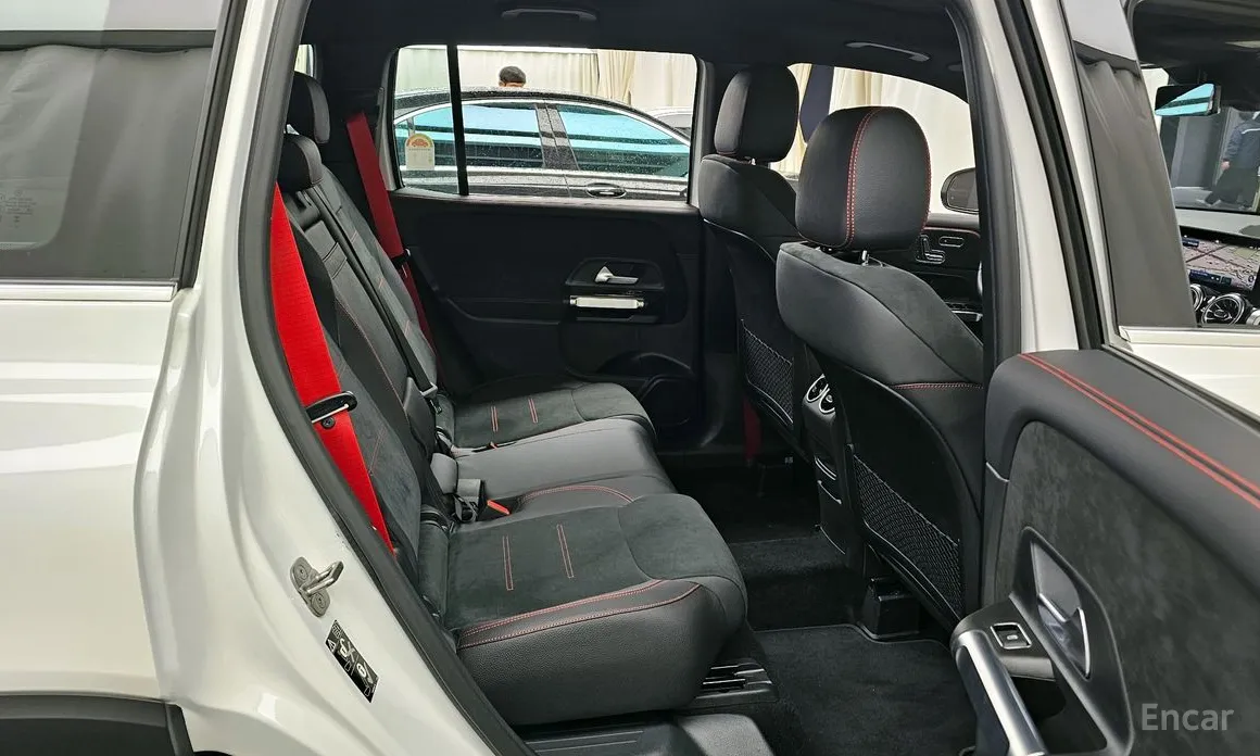 Mercedes-Benz GLB-Class 2020 AMG GLB35 4MATIC