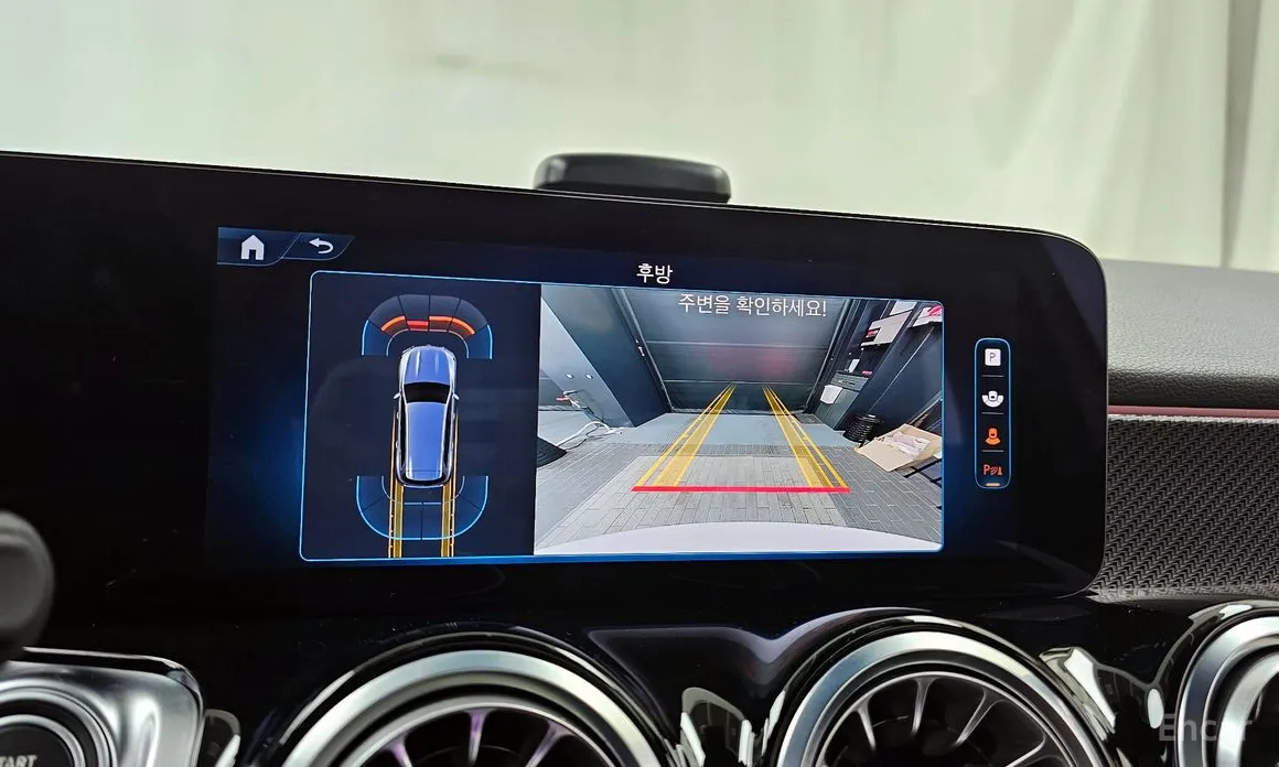 Mercedes-Benz GLB-Class 2020 AMG GLB35 4MATIC