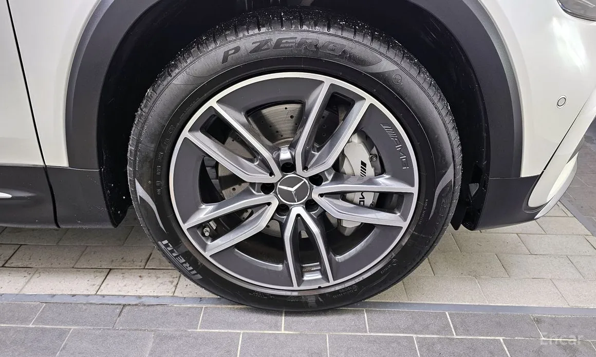 Mercedes-Benz GLB-Class 2020 AMG GLB35 4MATIC