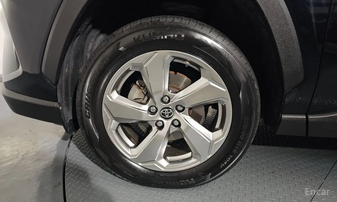 Toyota RAV4 2019 2.5 4WD Hybrid