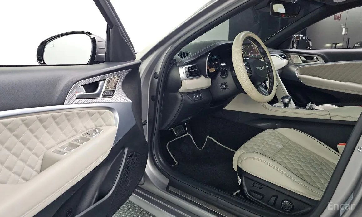 Genesis G70 2022 Gasoline 2.0T 4WD