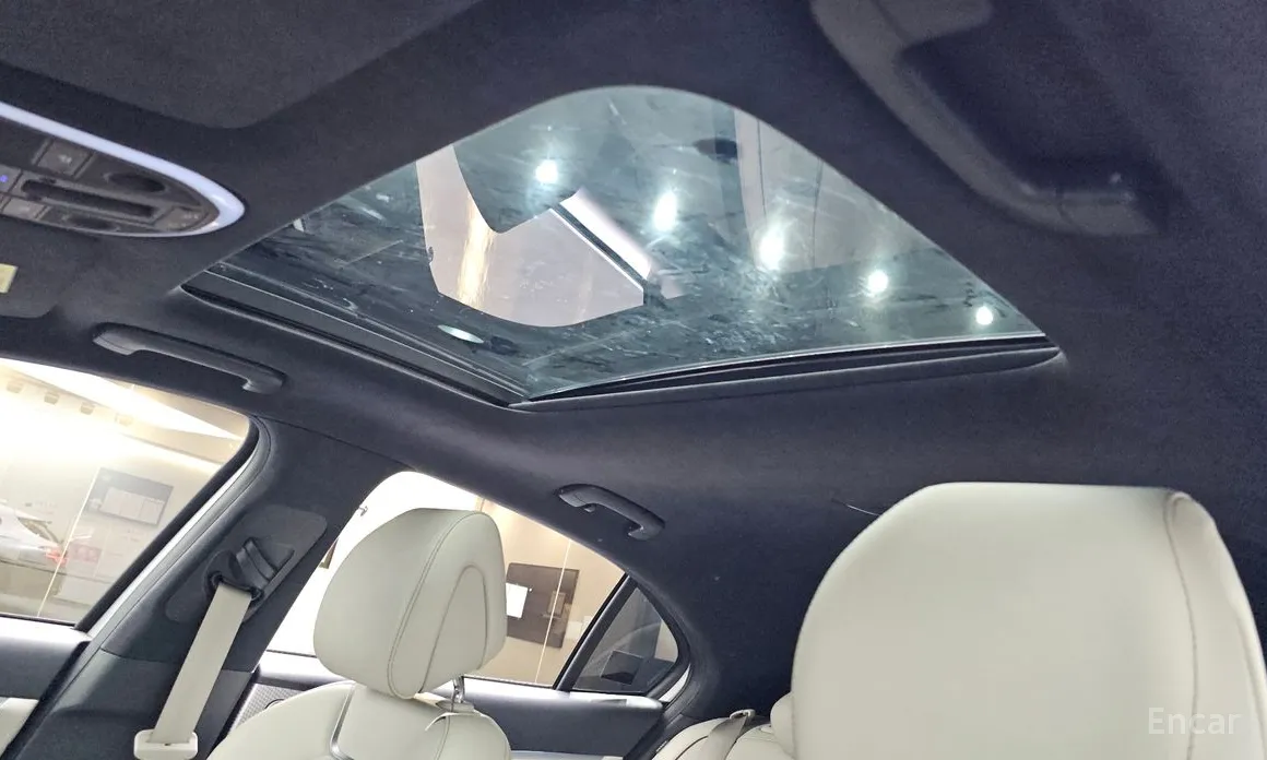 Genesis G70 2022 Gasoline 2.0T 4WD