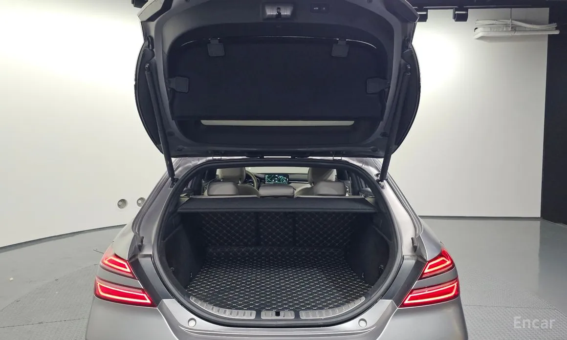 Genesis G70 2022 Gasoline 2.0T 4WD