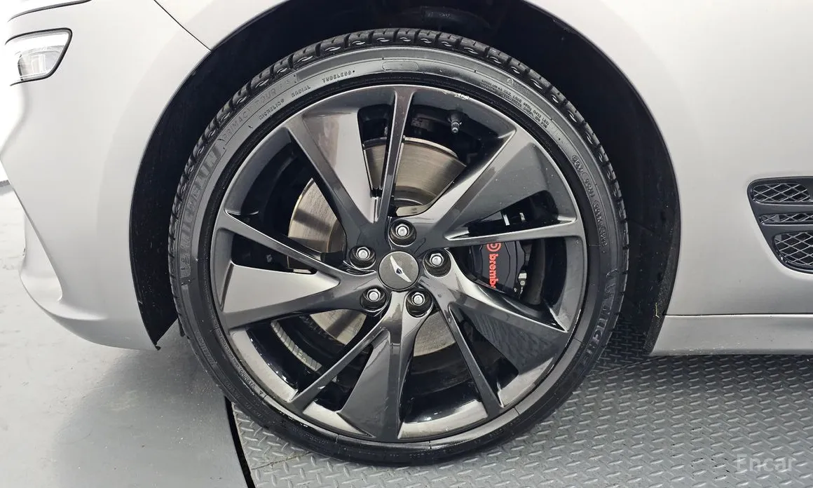 Genesis G70 2022 Gasoline 2.0T 4WD