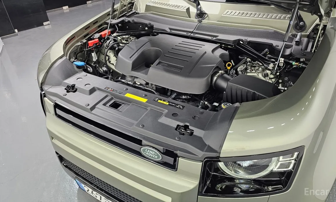 Land Rover Defender 2020 130 P400 X-Dynamic HSE