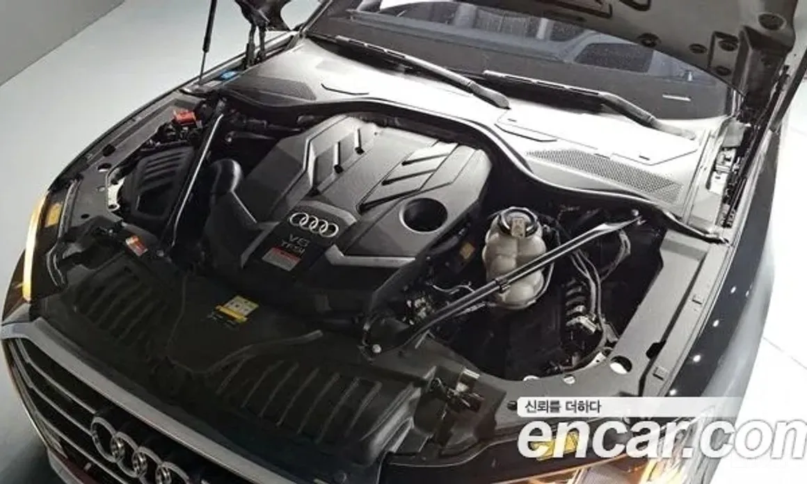 Audi A8 2018 55 TFSI Quattro LWB