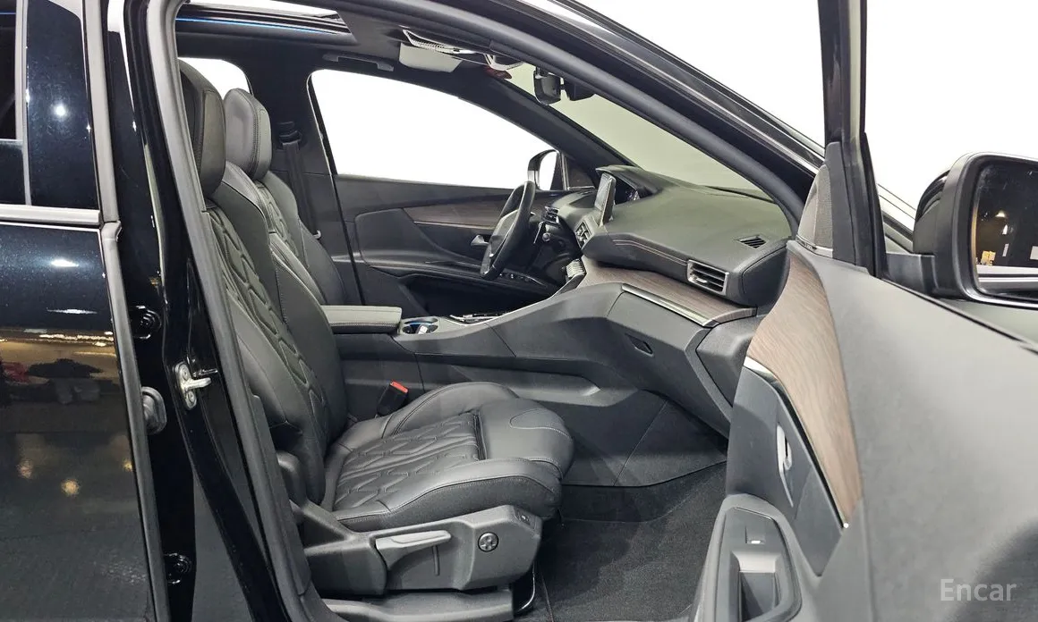 Peugeot 3008 2017 1.2 Pure Tech GT