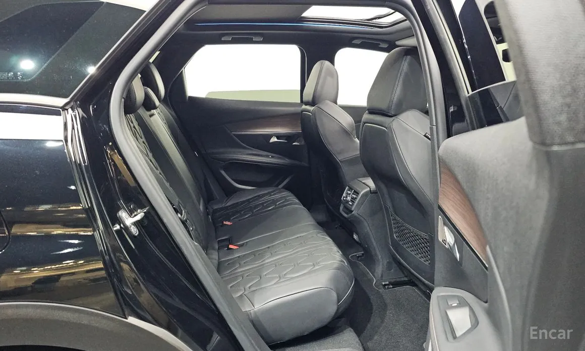 Peugeot 3008 2017 1.2 Pure Tech GT