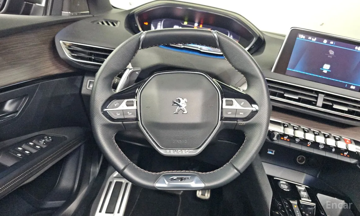 Peugeot 3008 2017 1.2 Pure Tech GT