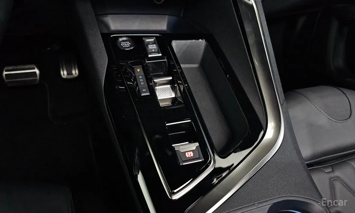 Peugeot 3008 2017 1.2 Pure Tech GT