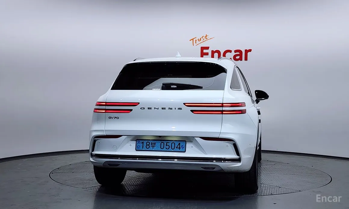 Genesis GV70 2022 e-AWD