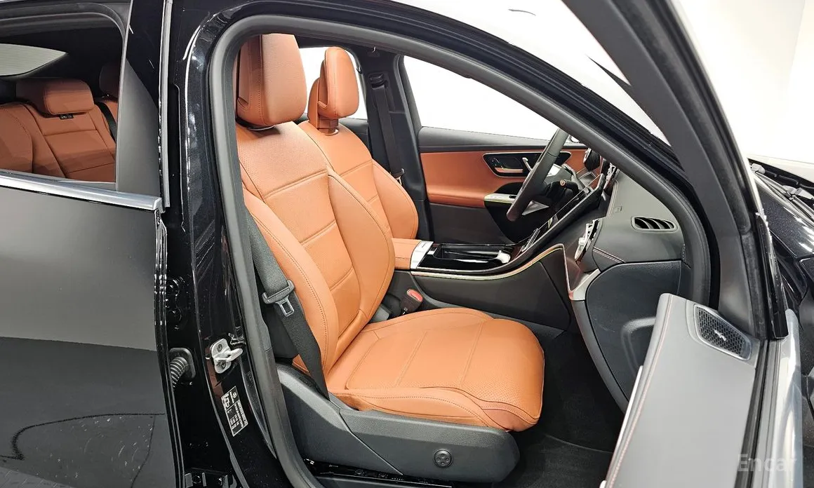 Mercedes-Benz GLC-Class 2023 GLC300 4MATIC Coupe