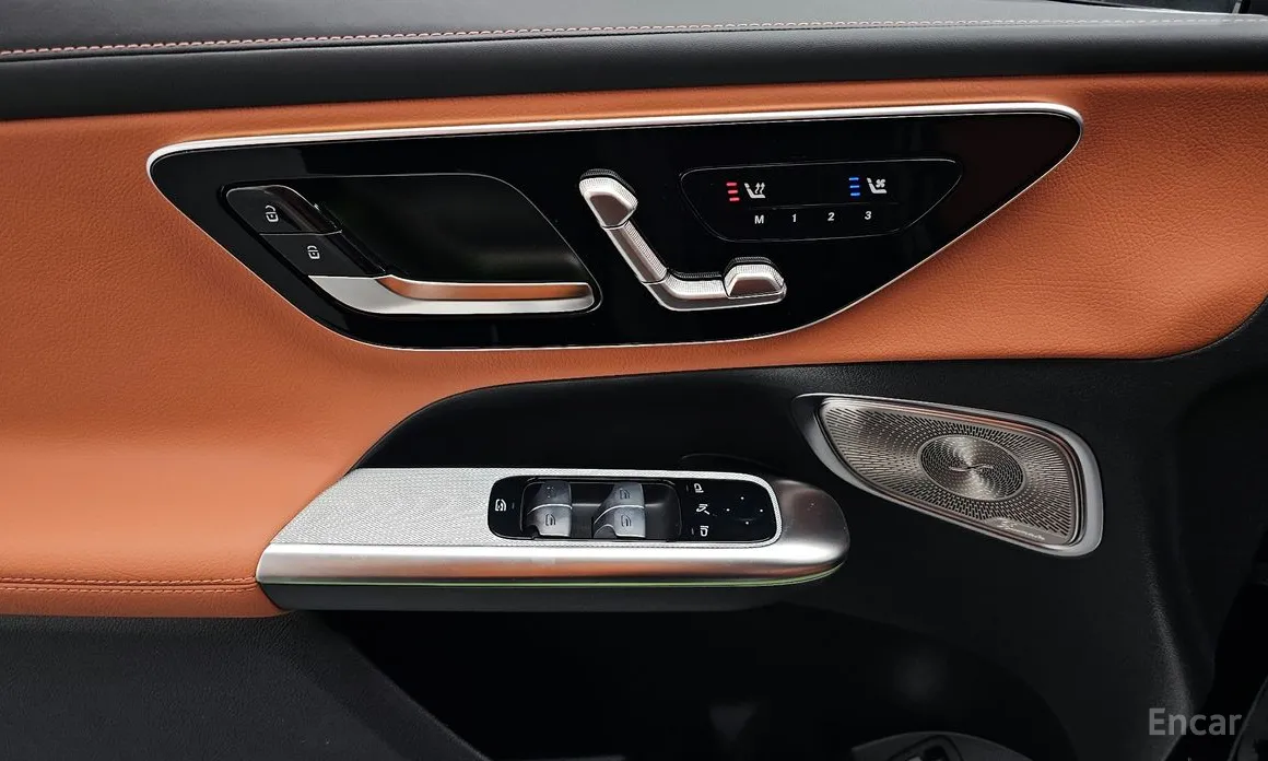 Mercedes-Benz GLC-Class 2023 GLC300 4MATIC Coupe