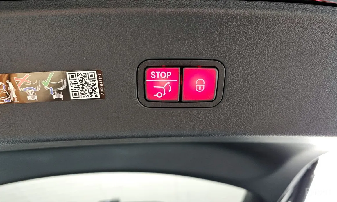 Mercedes-Benz GLC-Class 2023 GLC300 4MATIC Coupe